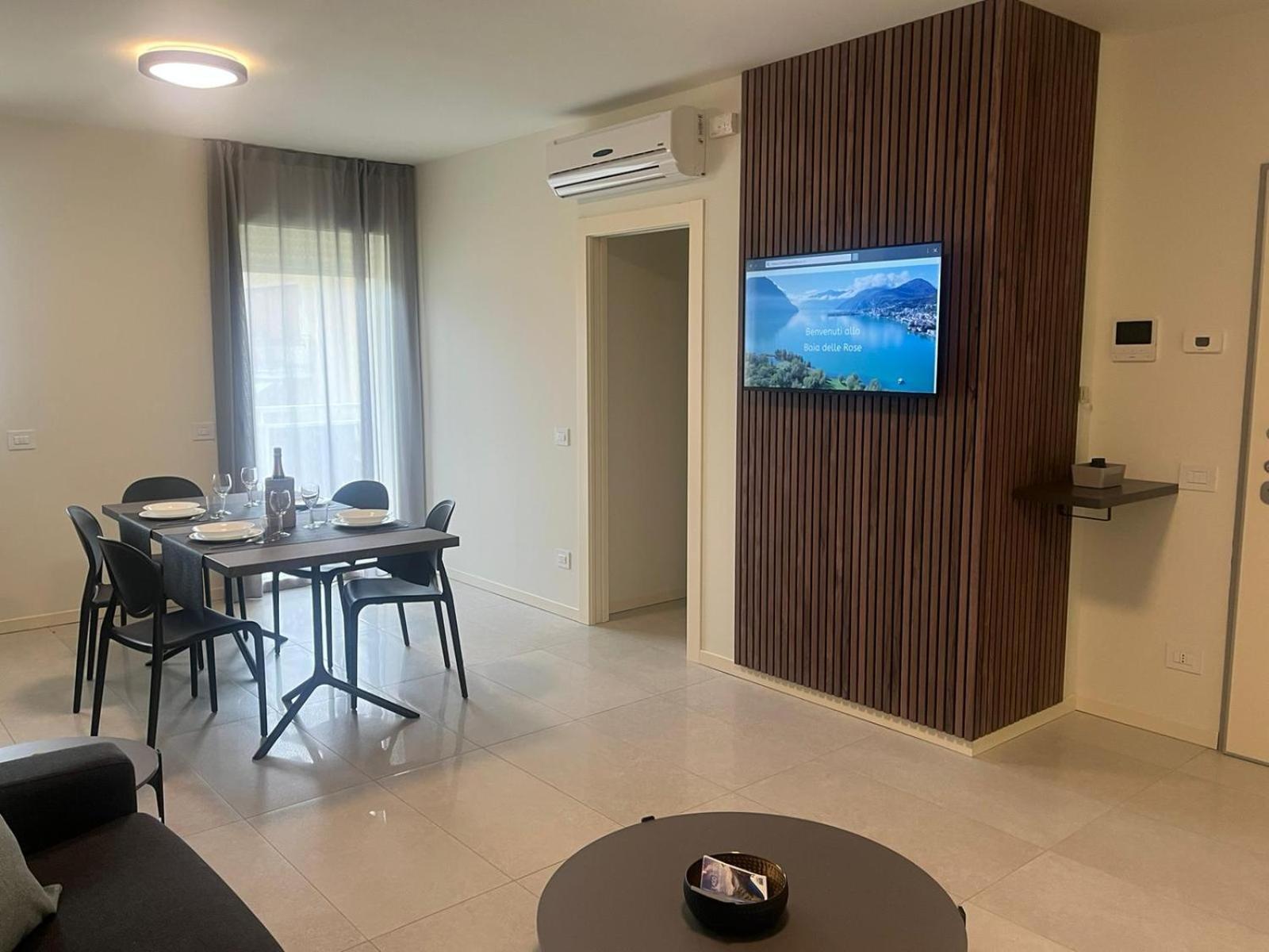 Appartamento Baia Delle Rose Via Roma 111 Costa Volpino Esterno foto