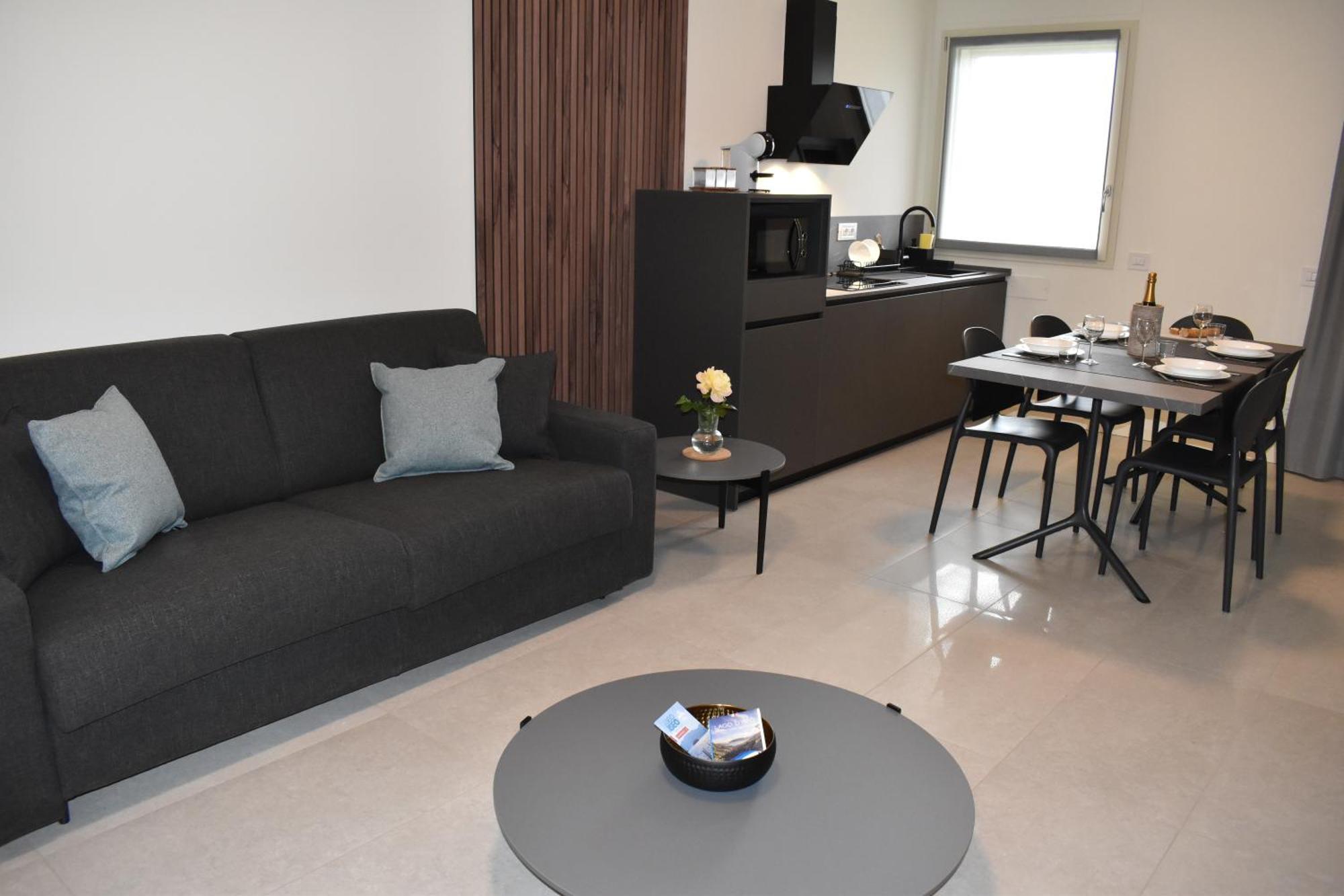 Appartamento Baia Delle Rose Via Roma 111 Costa Volpino Esterno foto
