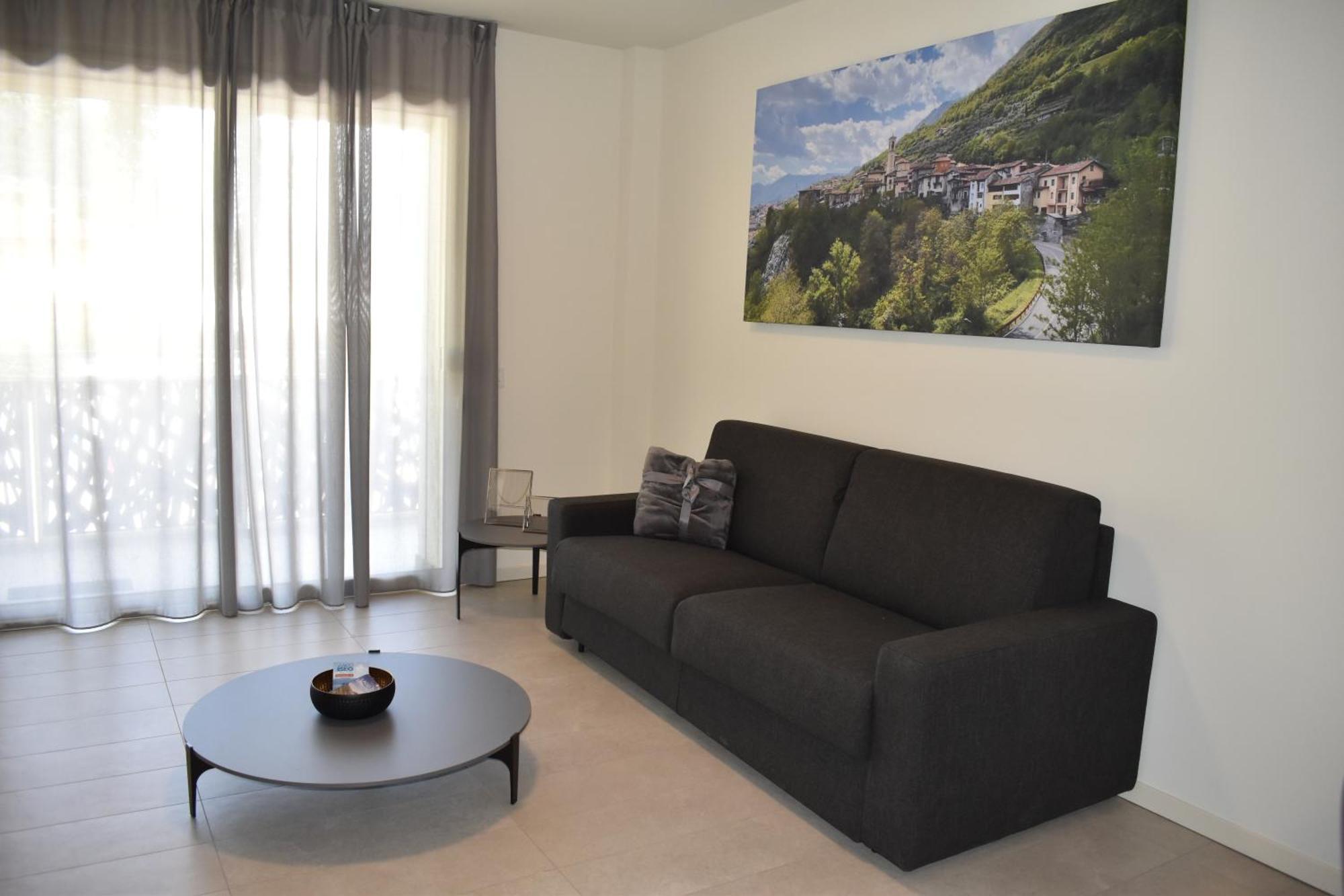 Appartamento Baia Delle Rose Via Roma 111 Costa Volpino Esterno foto