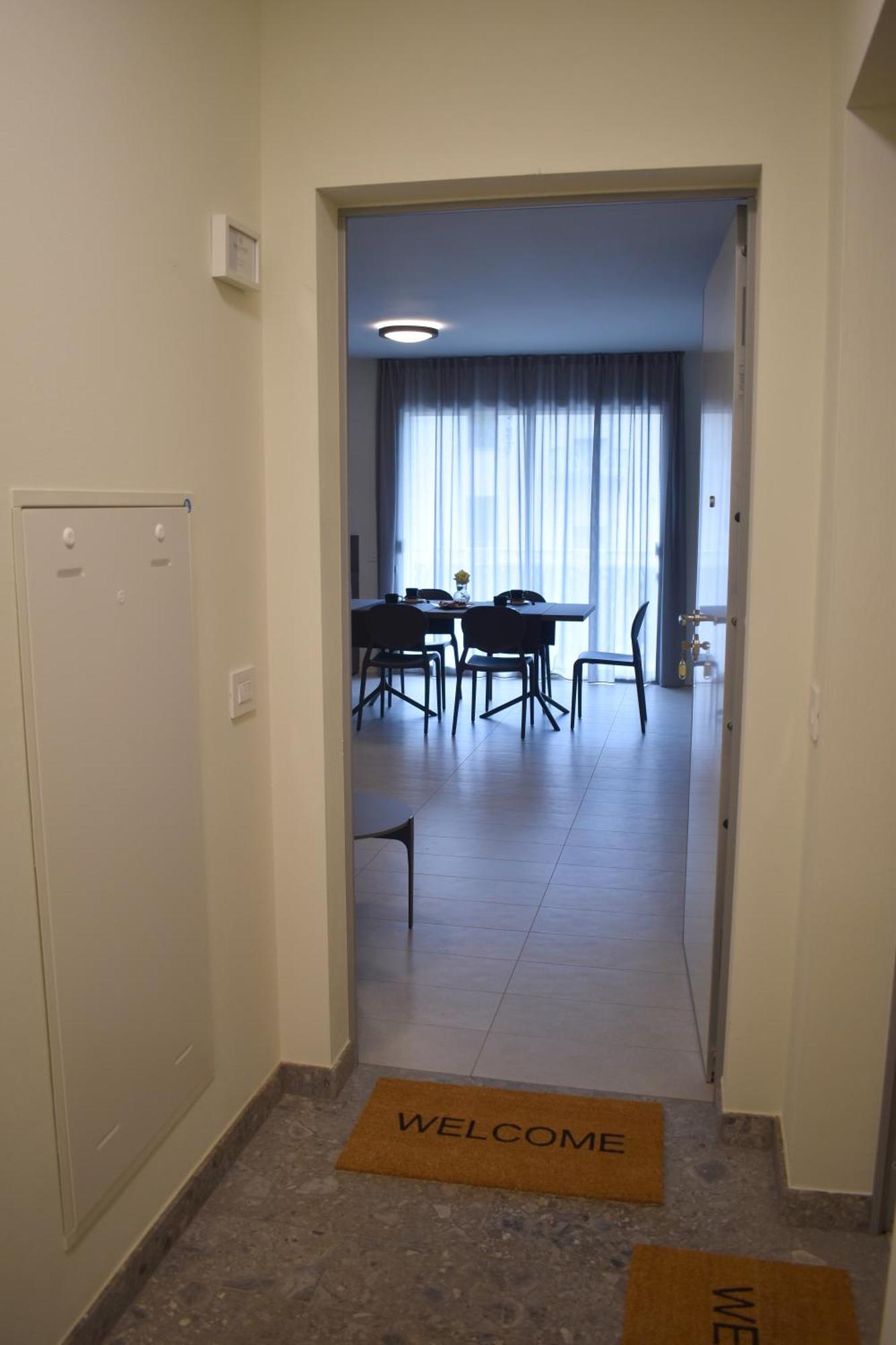 Appartamento Baia Delle Rose Via Roma 111 Costa Volpino Camera foto